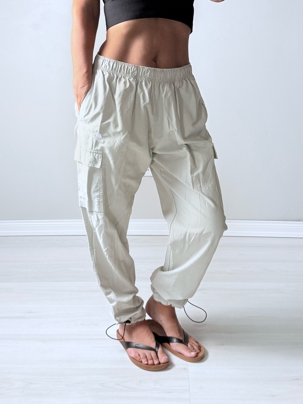 Nike Light Beige Cargo Pants - Elastic Waist